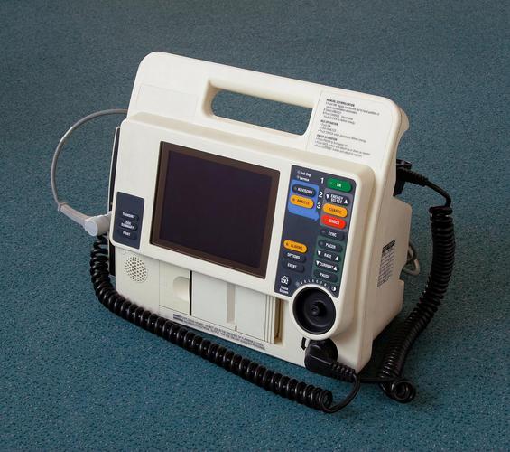 病人使用的呼吸机一台多少钱